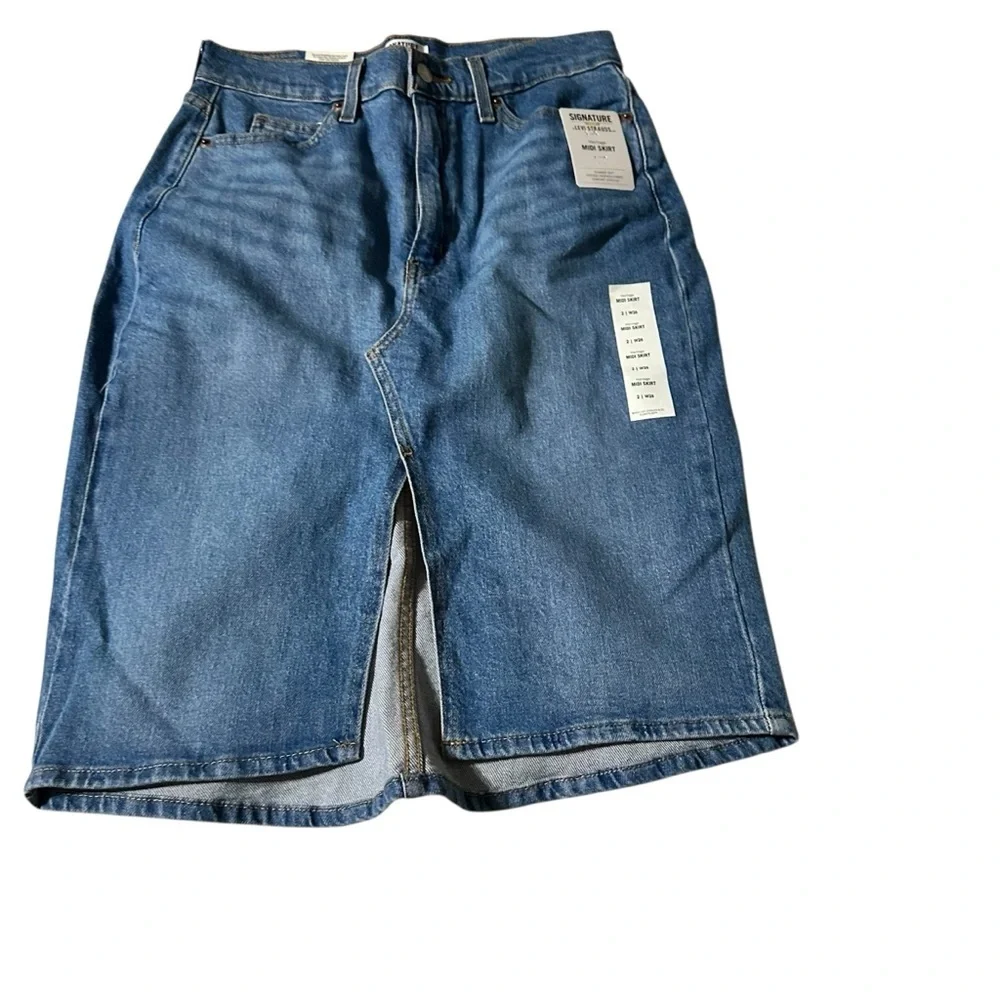 Signature by Levi Strauss Women's Blue Denim Midi Skirt
